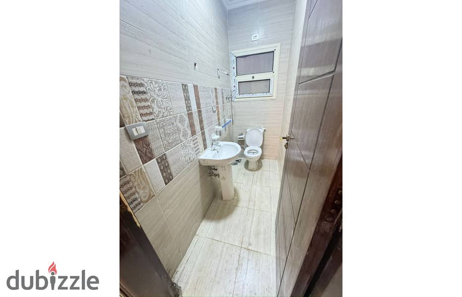 Apartment with garden for sale 214.5m in elsherouk wesal compound 4