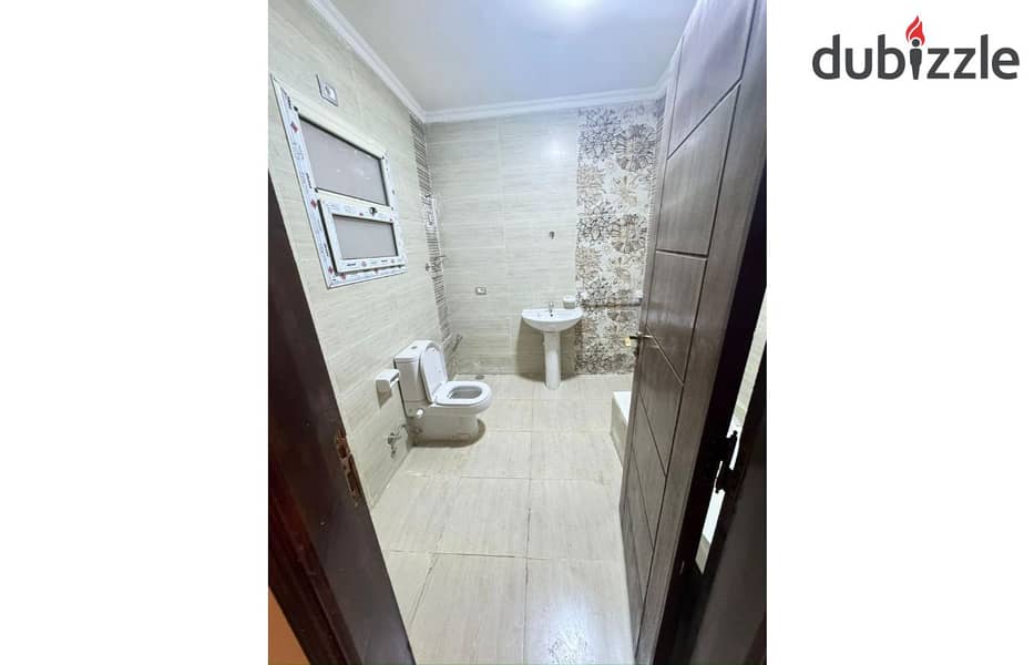 Apartment with garden for sale 214.5m in elsherouk wesal compound 12