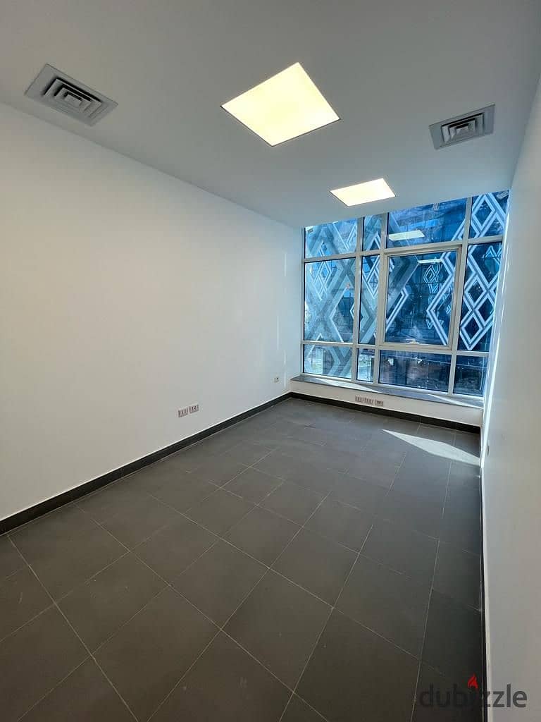 مكتب للإيجار في كازان بلازا خلف مول العرب مباشرة  Office for rent in kazan plaza in front of mall of Arabia 2