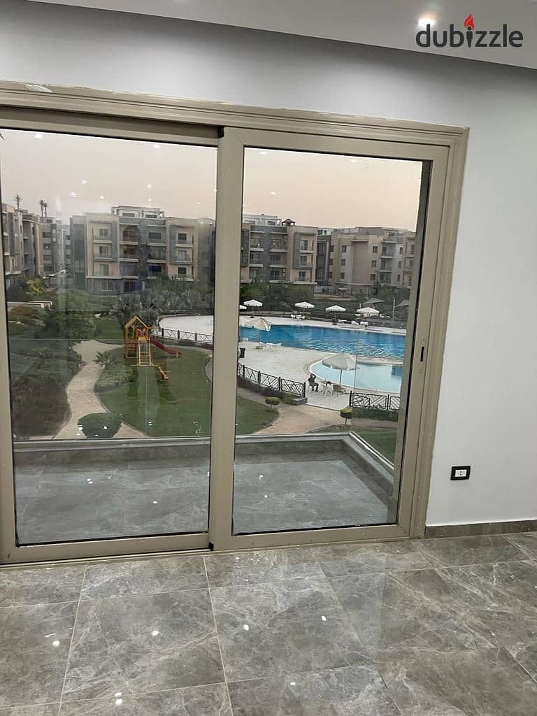 Semi furnished apartment 194m rent view pool in Galleria New Cairo 0