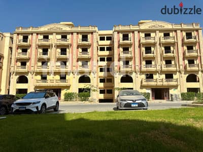 Apartment for sale in the Fifth Settlement within a compound, immediate receipt, and the cash price can be paid in installments over one year