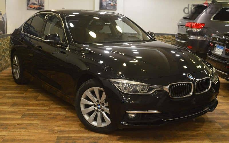 Bmw 318i Luxury-Line Model 2019 1