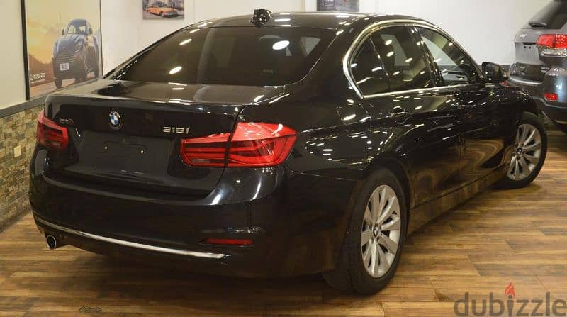 Bmw 318i Luxury-Line Model 2019 5