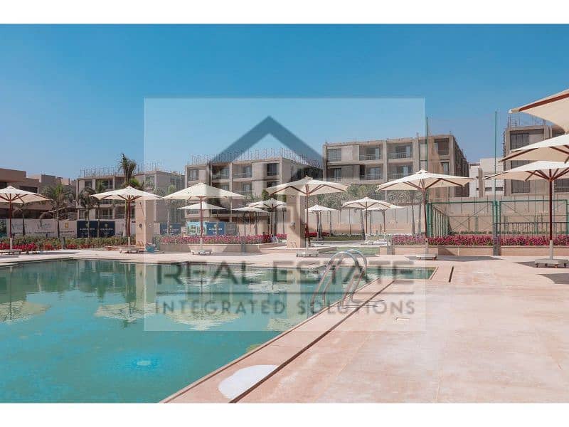 apartment 245 m for sale At Lowest price Douple View  Fully Finished and Prime location  Over looking on landscape 4 bedrooms in fifth square compound 14