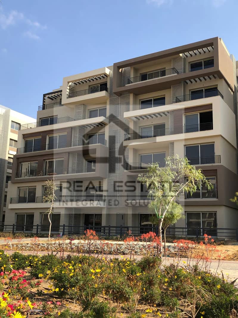 Apartment 206m ready to move prime location view landscape  with lowest price in Palm hills new cairo 5