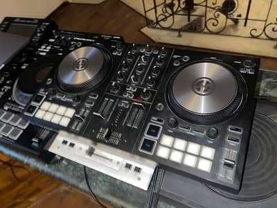 Traktor S2 MK3 with license