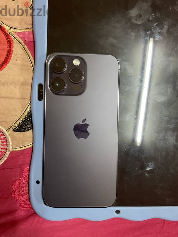 iphone 14 pro max 256 لسه في الضمان  ٨ شهور 12