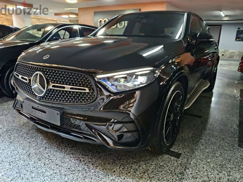 GLC 300 coupe AMG night package fully loaded 2024 1