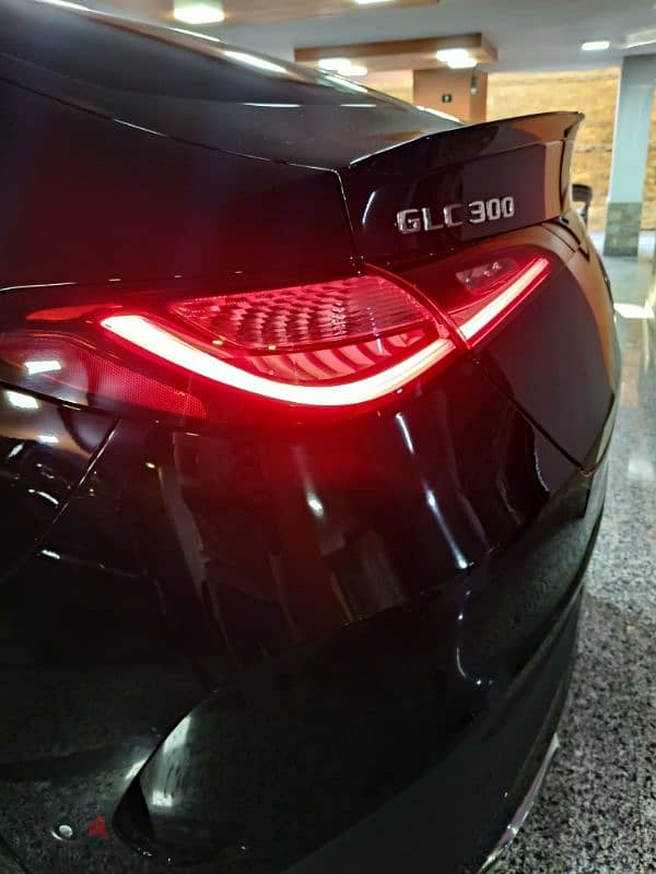 GLC 300 coupe AMG night package fully loaded 2024 2