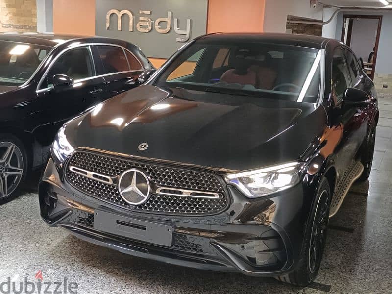 GLC 300 coupe AMG night package fully loaded 2024 11