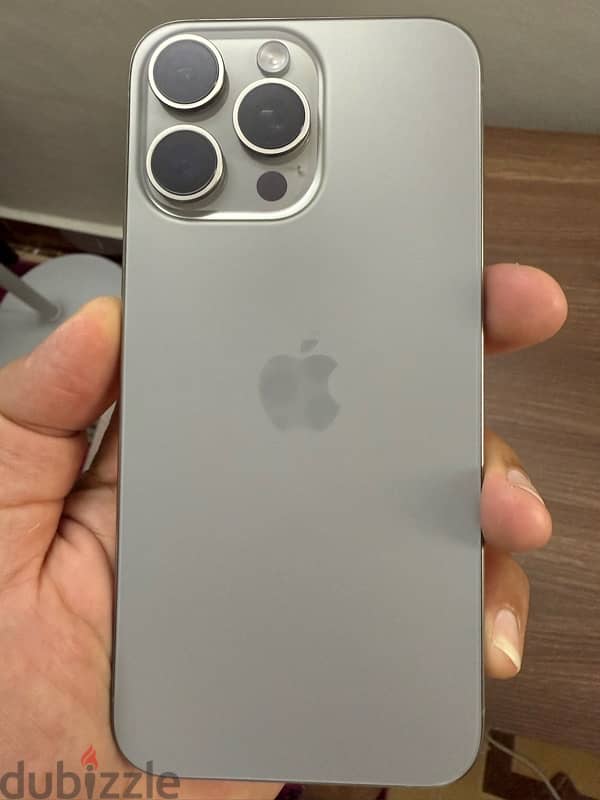 ايفون ١٥بروماكس خطين كالجديد Iphone 15Pro Max Dual sim like new i 1