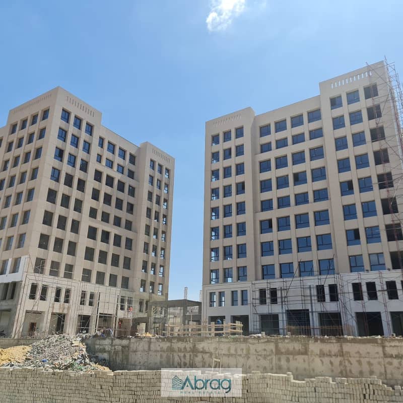 Office for sale in 205 Arkan Palm Hills Mall in the heart of Sheikh Zayed, areas from the first 187 meters to 197 meters, 15% down payment and install 1