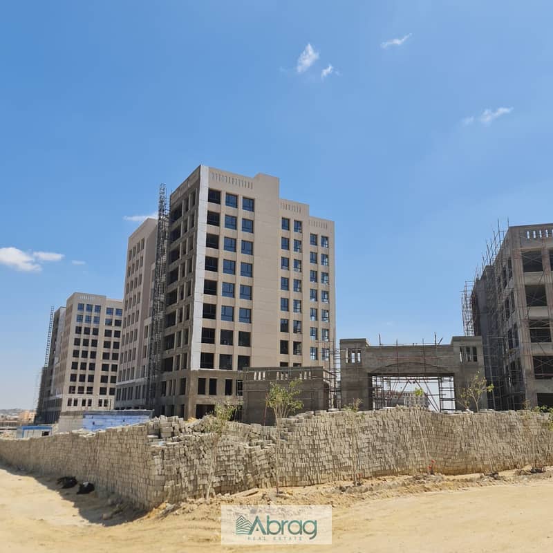 Office for sale in Arkan Mall 205 Palm Hills in the heart of Sheikh Zayed, areas from the first 187 meters to 197 meters, 15% down payment and install 10