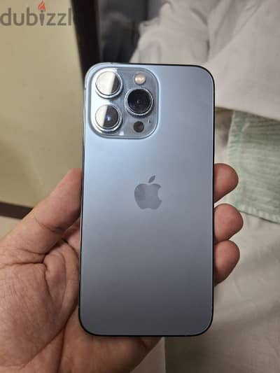 iPhone 13 pro 256 من غير علبه