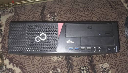 جهاز +fujitsu esprimo e720 e90 للبيع ' استعمال سنة '