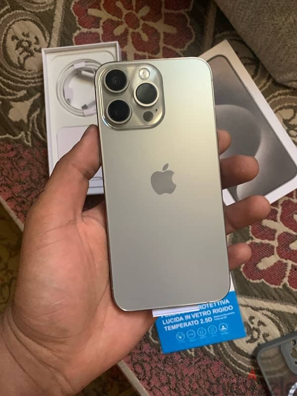 iphone 15 pro max 512GB 5