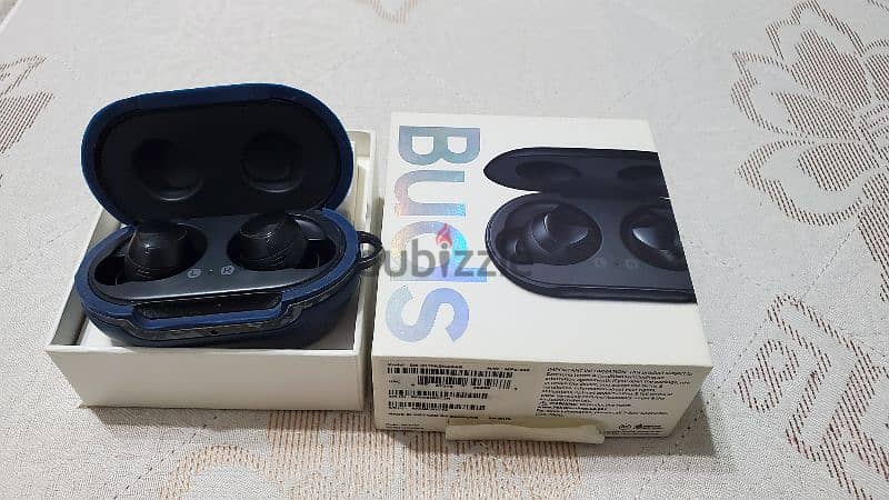 Galaxy buds original edition used like new 1