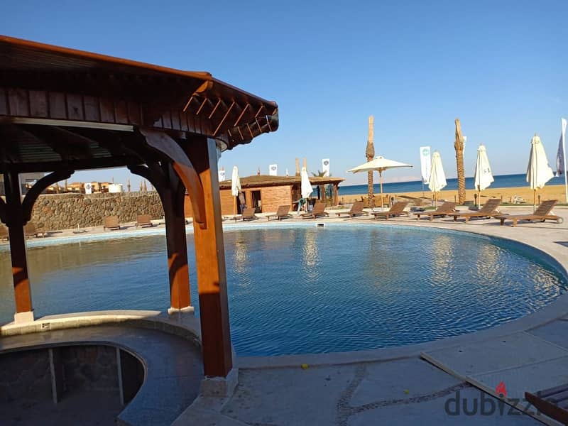 For sale in Blue Blue Sokhna, the last ground floor chalet, 3 rooms, with a direct sea view, in front of the windmills, with a down payment of 937K 2