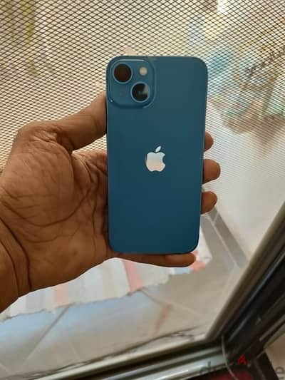 iPhone 13 للبيع مساحة 256 جيجا