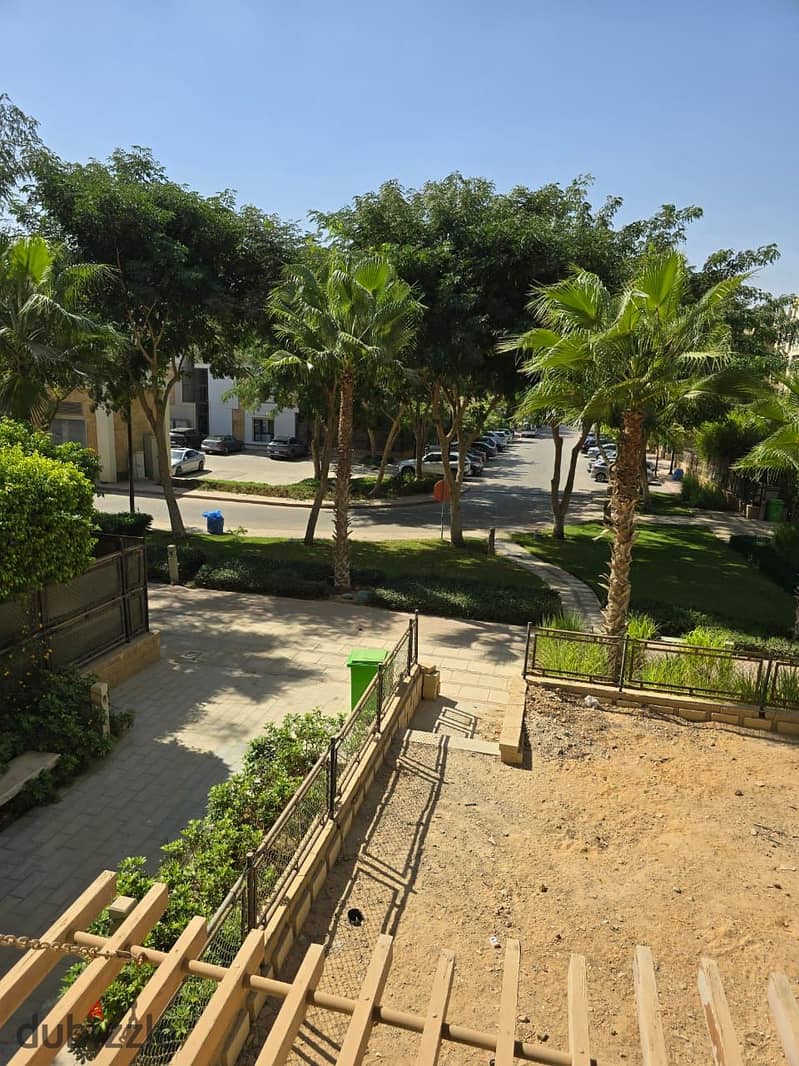 Ground duplex for sale, 225 sqm, with garden, 125 sqm, distinctive view, inside Westown Sodic Compound in Sheikh Zayed 3