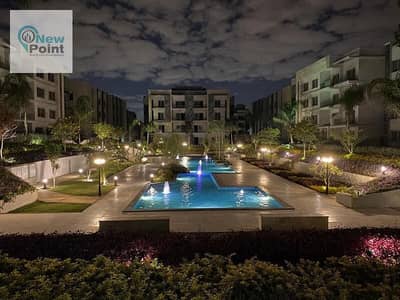 With a 10% down payment, own a two-bedroom apartment delivery now, minutes from the airport, in Galleria Compound, Fifth Settlement