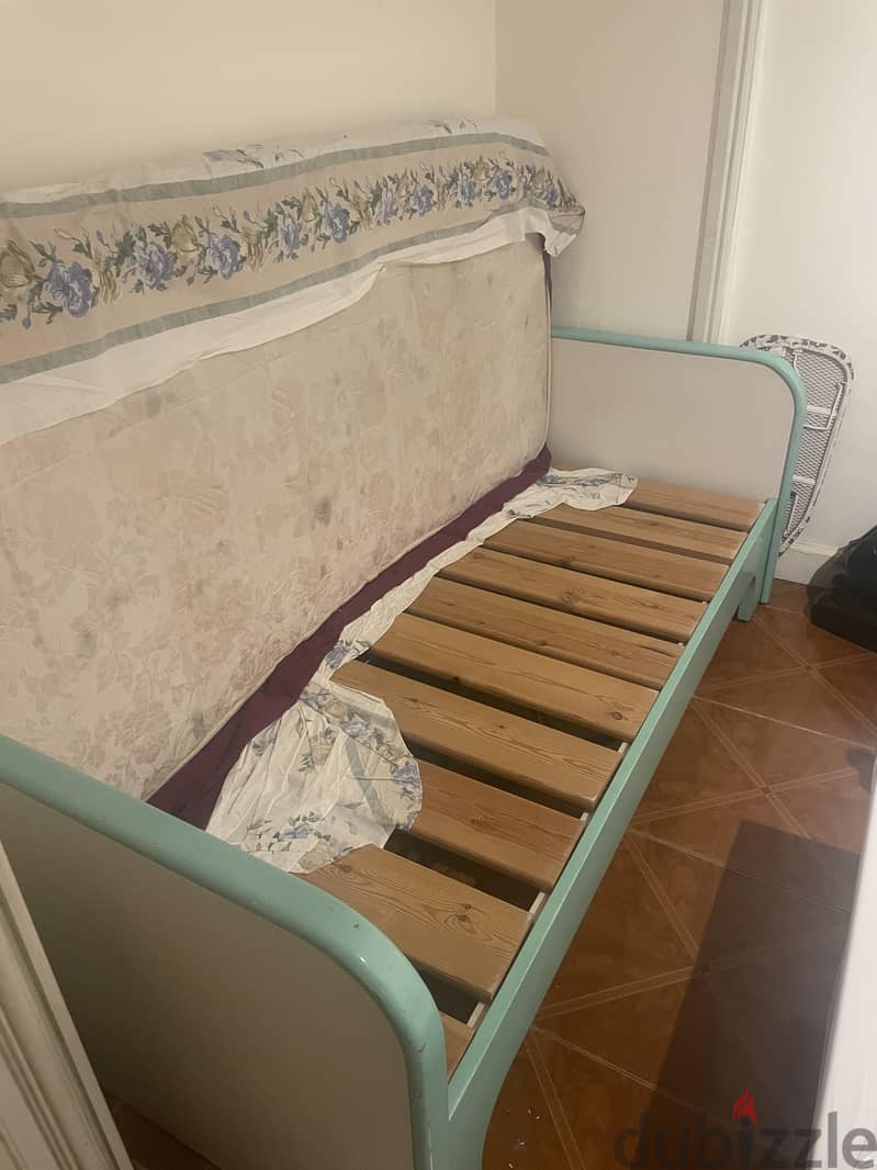 Bed with Matress 90*190cm / سرير بالمرتبه 1