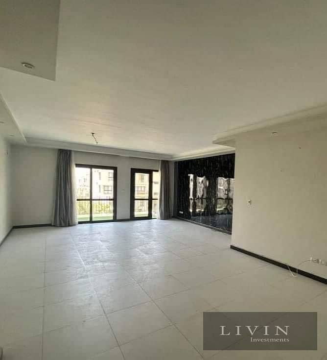 Duplex Apartment for Sale in Taj City - 225 sqm Prime Location: Situated directly on the Ring Road, opposite Cairo International Airport 6