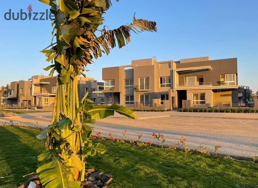 Apartment with a garden of 130 m² + 60 m² garden, finished to a high standard and ready for occupancy in the Kayan Compound in Sheikh Zayed. 1