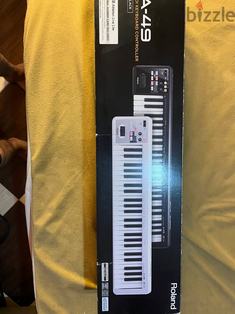 · Roland A-49 MIDI Controlle 7