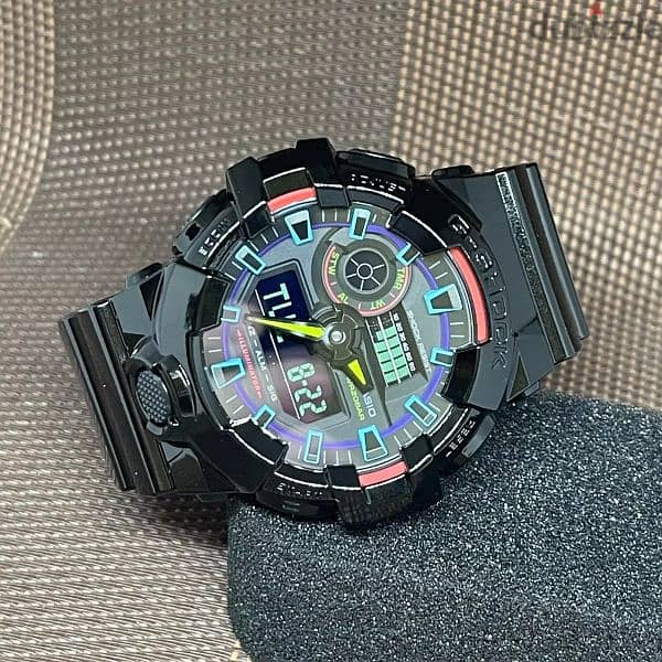 للبيع ساعة كاسيو جي شوك  موديل Casio G-shock GA-700RGB-1ADR 4