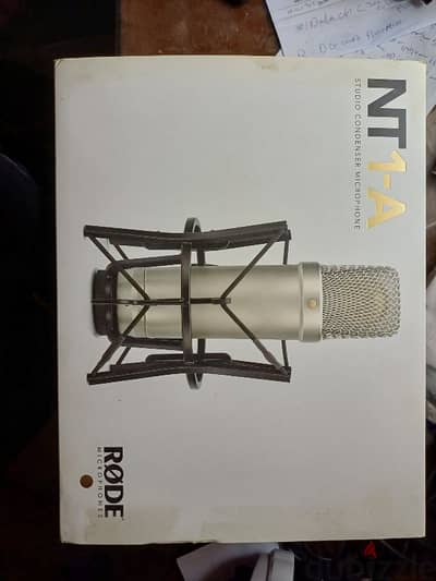 Rode NT1-A Cardiod Condenser Mic + XLR Cable + Pop-Filter