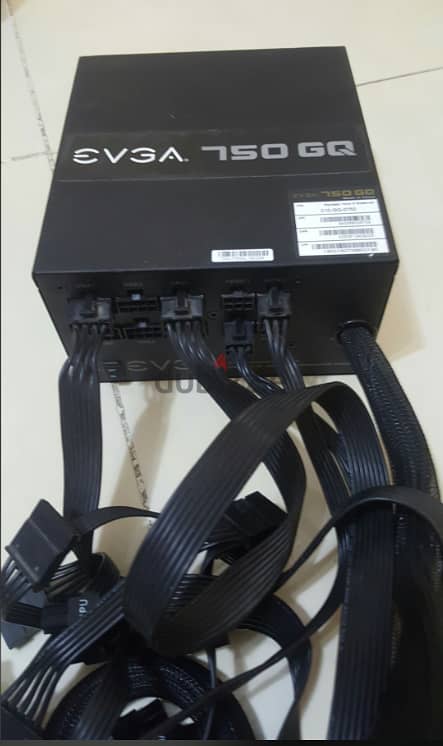 باورات سبلاي 750 وات جولد من شركة EVGA و 650 وات من شركة COOLER MASTER 5