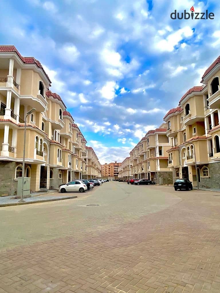 Ready-to-move-in apartment at a bargain price in Golden Square, adjacent to Mountain View and Grand Heights in Abha Compound. 9