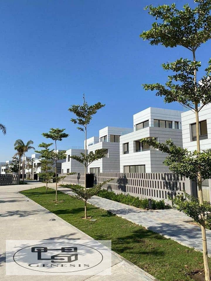 Standalone villa for sale 310m in Al Burouj Compound next to the International Medical Center 2