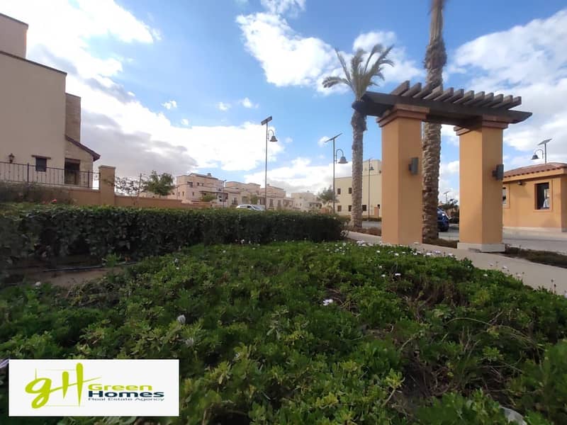 Townhouse corner for sale in Mivida  in New cairo, area 280m 3