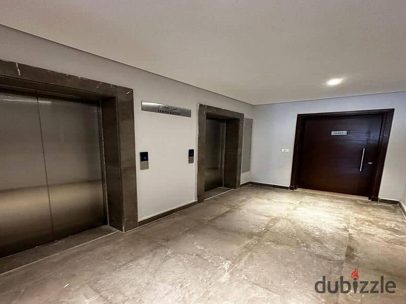 Opportunity Prime location Penthouse for sale   in zed West 6