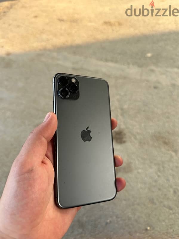 iPhone 11 Pro Max 3