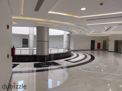 مكتب أو عيادة للايجار فى Leven Square mall في التجمع الاول أمام Garden 8 Mall - قريب من الرحاب