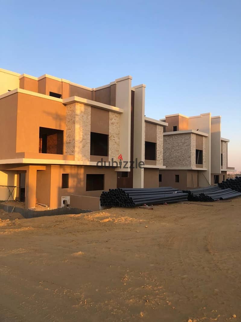 Twin House in Toya Compound, Sheikh Zayed, immediate delivery in installments 6