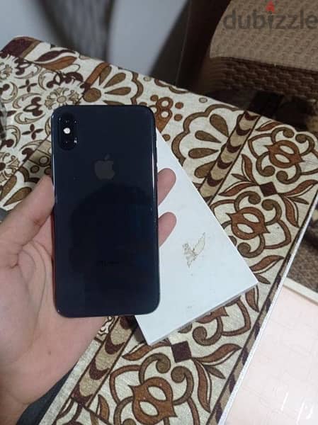 iphone xs ( وارد الامارات ولس في ضمانه ) 2