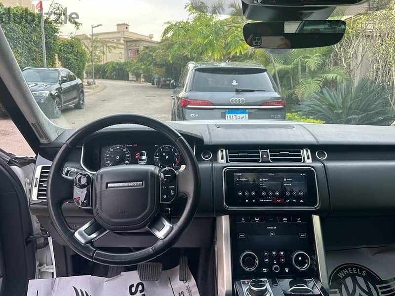 Range Rover Vogue Autobiography 2019 4