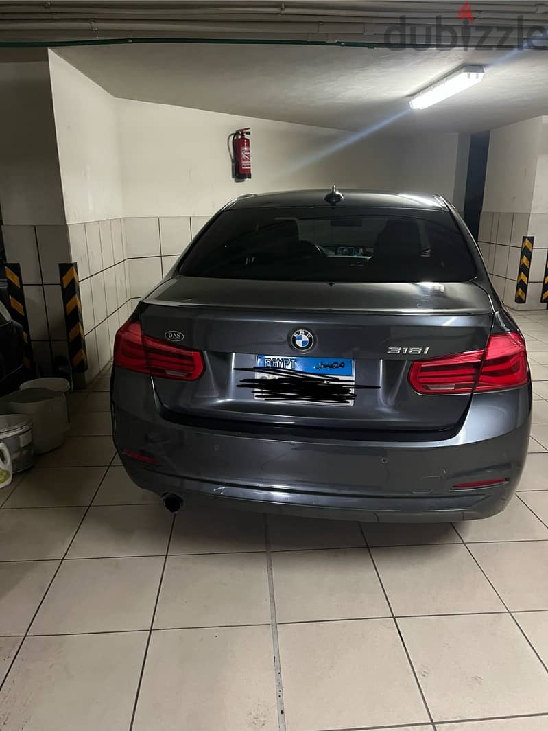 BMW 318 2017 318 i 1