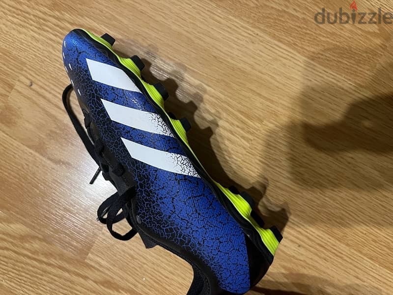 Boys football shoes - Adidas Predator 4