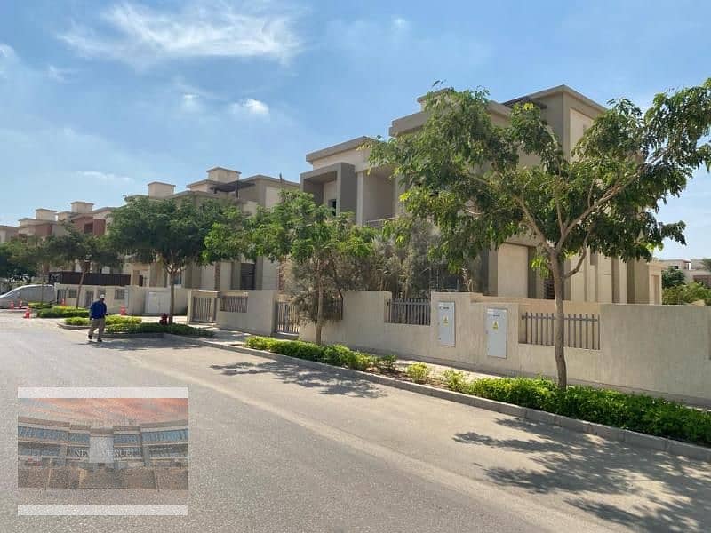 Villa Delivered & prime location in new cairo 2