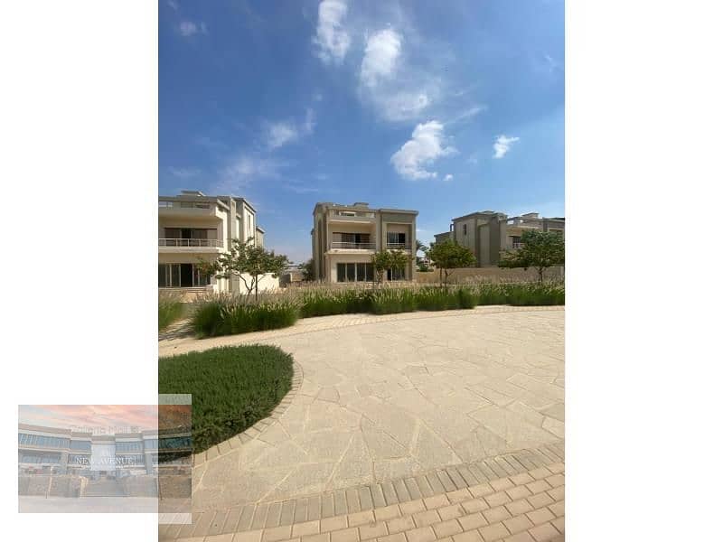 Villa Delivered & prime location in new cairo 4