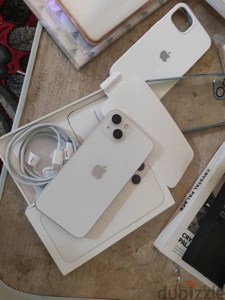 iphone 13 128 white like new 4