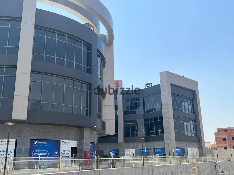 Shop for sale in Value Mall, Fifth Settlement, on the main Gezira Street, next to the Japanese School and in the Vista Compound. 2