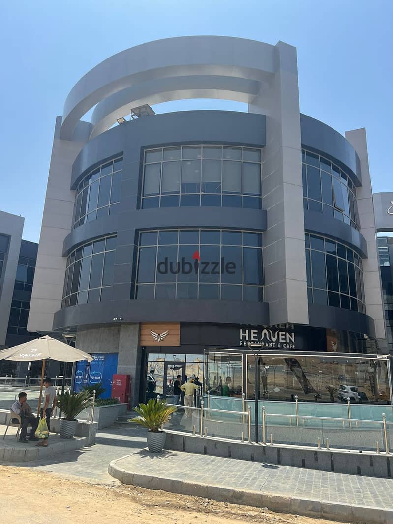 Shop for sale in Value Mall, Fifth Settlement, on the main Gezira Street, next to the Japanese School and in the Vista Compound. 7