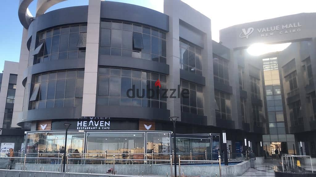 Shop for sale in Value Mall, Fifth Settlement, on the main Gezira Street, next to the Japanese School and in the Vista Compound. 26