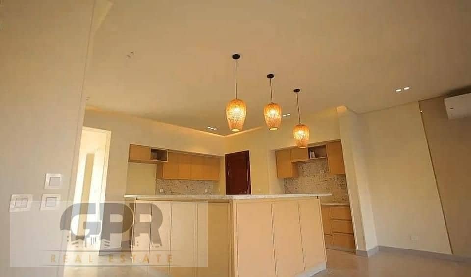 3 Beds Penthouse for sale in Park Central hassam allam next to haptown in future city 8